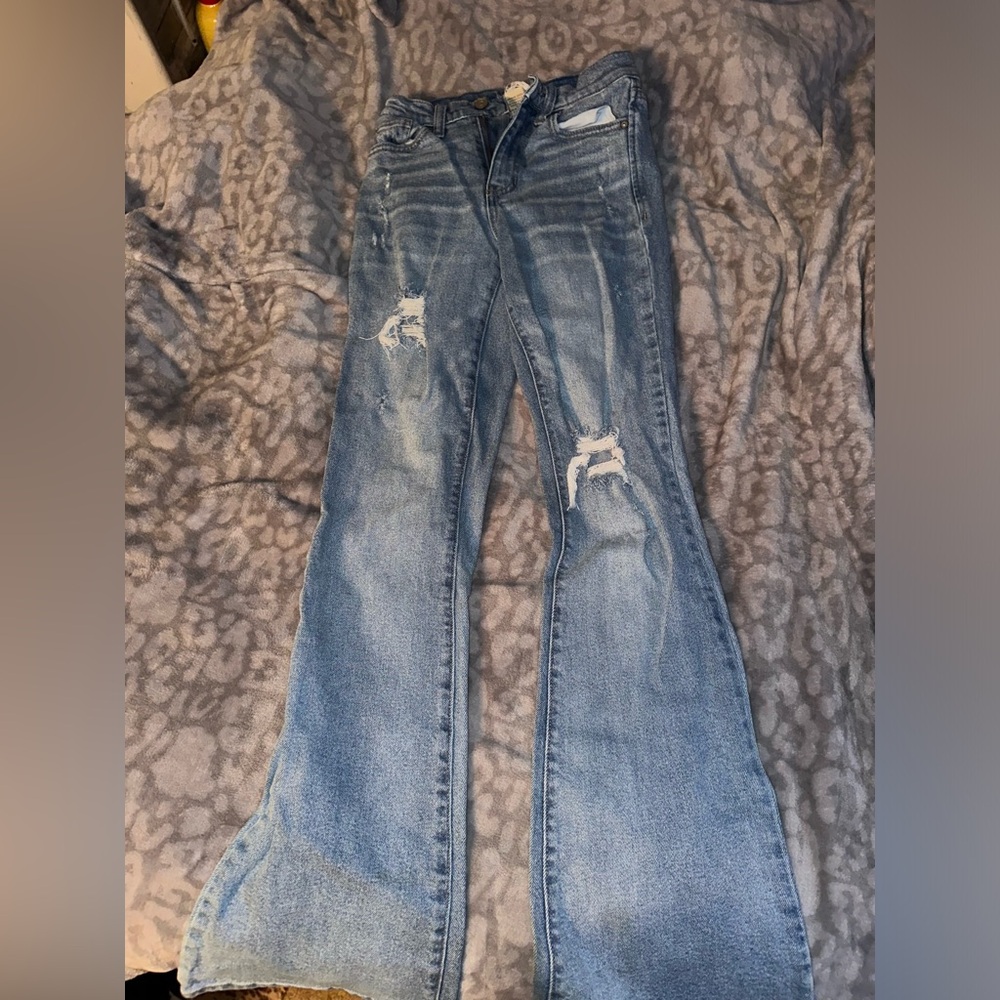 Boot cut jeans 
Size 24 
In great condition